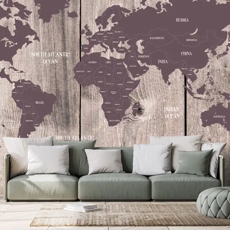 Tapeta brązowo-fioletowa mapa na drewnianym tle Wyjątkowa oferta