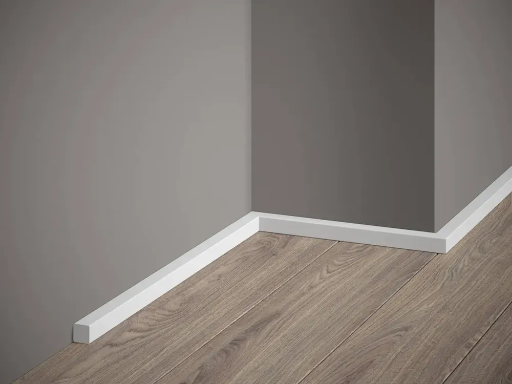 Cena promocyjna Listwa przypodłogowa MD010 (1,5×1,5×200cm) Mardom Decor