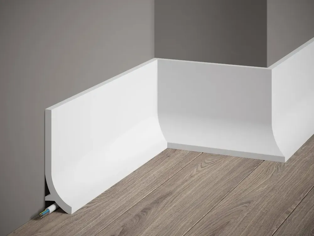 Listwa przypodłogowa QS011 do oświetlenia LED (13,5×4×200cm) Wyprzedaż