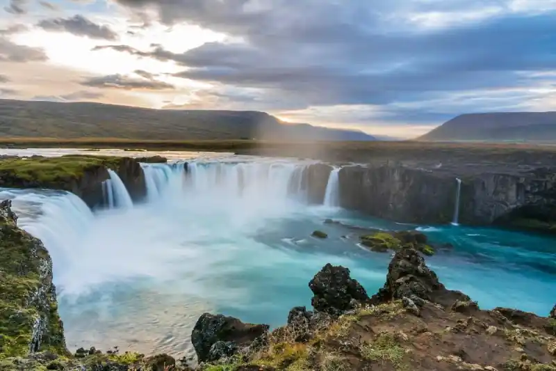 Promocja Fototapeta na flizelinie MS-5-3192 Wodospad Godafoss 375 x 250 cm