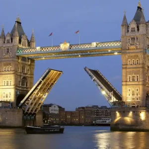 Popularny Fototapeta na flizelinie MS-3-0021 TOWER BRIDGE AT NIGHT
